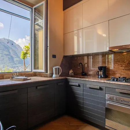 Appartement Secret Retreat With View By Halldis Pognana Lario